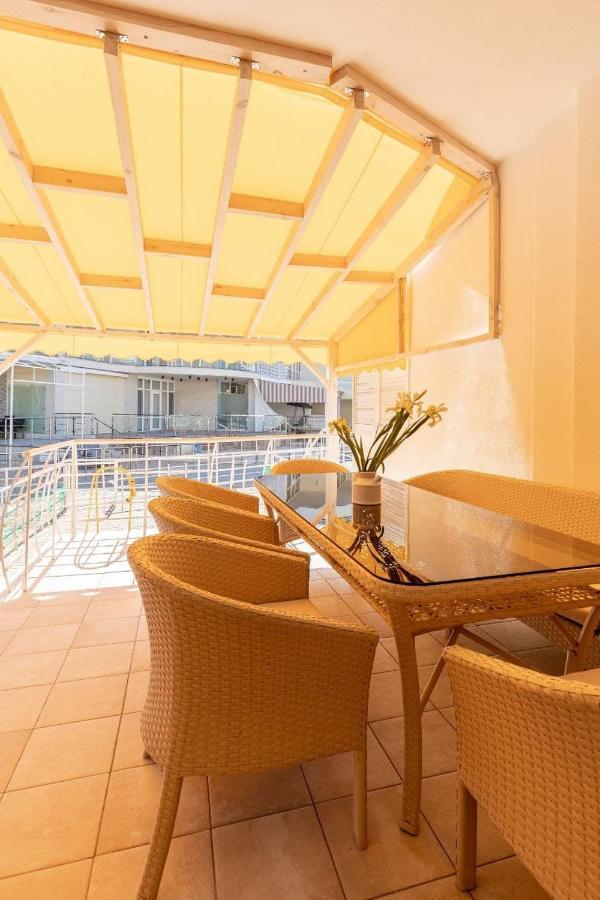 Sealoft Apartment Gribovka Ngoại thất bức ảnh