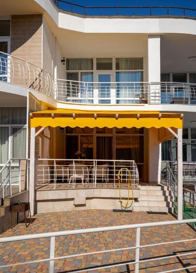 Sealoft Apartment Gribovka Ngoại thất bức ảnh
